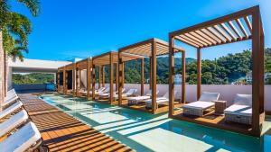 712 - SOHO PV Best Rooftop View