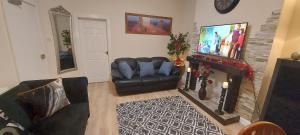 OLIVE TREE - 2 Master bedroom (sleeps 6)