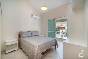 Casa com 05 dormitórios ideal as férias na praia