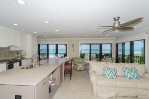 Waters Edge 110N Condo