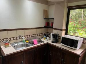 Asis wildlife sanctuary apartment 30 min from La Fortuna
