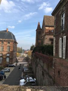 Gîte La Tour des Remparts Pool & Jacuzzi