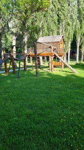 Las Nubes Piscina interior y exterior