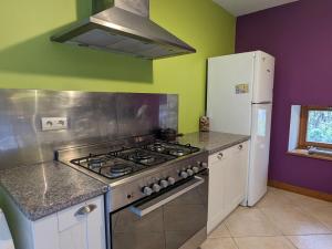 Moulin rénové avec jardin, au bord de leau, entre Verdun et Metz - FR-1-585-1