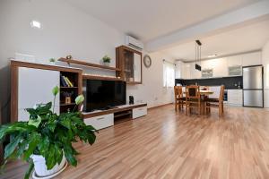 Family friendly house with a swimming pool Vrana, Biograd - 21828