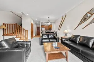 Trails Edge #17 By Bear Country - Chase