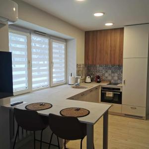 Luxuria Modern Apartments - Self Check-in