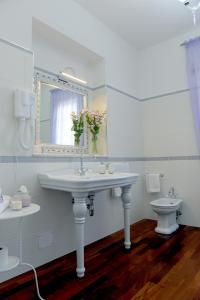 Deluxe Doppelzimmer mit Dusche und Terrasse