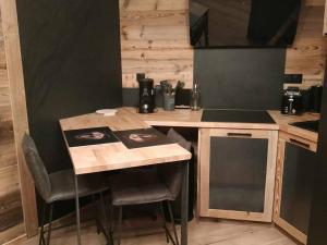 Appartements Studio Les Angles, 1 piece, 2 personnes - FR-1-593-101 : photos des chambres