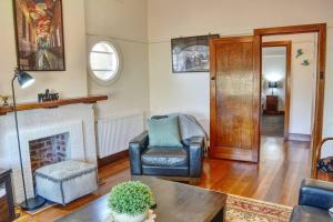 Stylish Family Friendly Escape