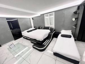 Modern Loft in Paris Center!