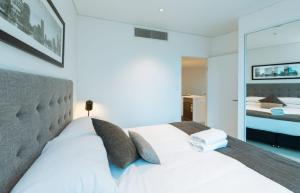 Central 1 Bedroom CBD with Wifi Pool Gym