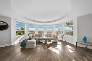 Blue Topaz Retreat - Spacious 3BR Gorgeous City views - Sawtelle
