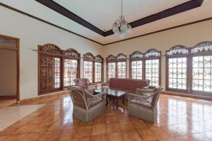 RedDoorz Plus at Wisma Kenanga Sukabumi