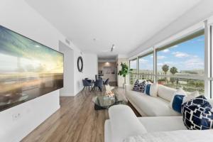 Amber Drift - Santa Monica 2BR Penthouse Ocean views
