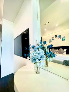 Sunset Town - Thị trấn hoàn hôn