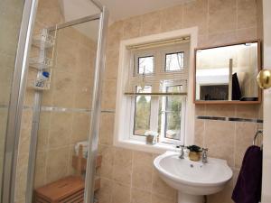 4 Bed in Studland DC046