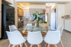 Zephyrus Cityscape Condo,By IdealStay Experience