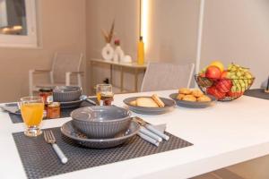 Lolas Sweet Home · Corfu Town