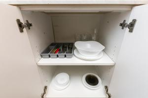 Koku15 4 can stay Free parking Self CheckIn Center 9 min