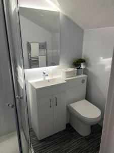 Royal Snug & Wee Snug Cabins