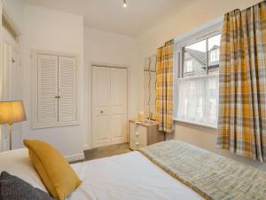 2 bed in Keswick SZ062