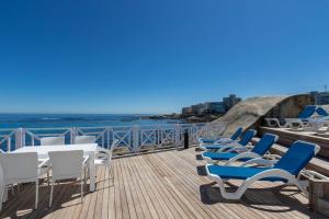 Modern & Luxurious Seaside Apartment