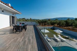 Villa Agaliou by "elite"