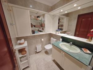Habitación con baño privado en el centro de Bilbao