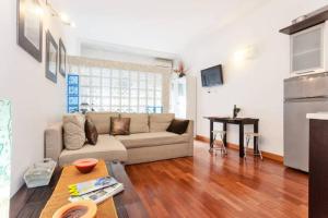 St. Peter - Loft at 50m from Metro (up to 4)