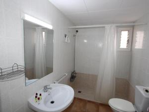 Casa con Piscina Privada, Cerca del Mar, WiFi Gratuito, Aire Opcional, Se Admiten Mascotas - ES-184-8