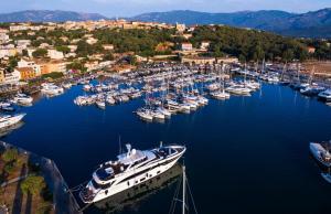 Villas Penthouse Les Oliviers : photos des chambres