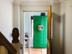 Peaceful location close to the sea and just a 15 minute strollKenmare