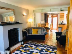 Peaceful location close to the sea and just a 15 minute strollKenmare