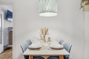 Amalfi A02 - 2 Zi für 4P - Balkon, smart TV, Boxspringbett