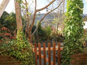 Hillside Holiday Cottage