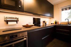 Paris-Daumesnil - Grand 2 pieces 4 etoiles de charme sur jardin - 61m2, pour 4p - Large 4 star charming 1 BR apt for 4 with AC