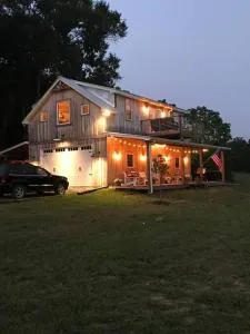 Barndominium with lake view, close to Nashville! - Галлатин