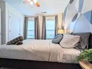 Three-Bedroom Apartment room in LEAGUE 704 at West End