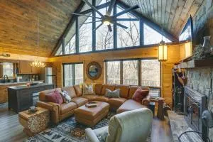 Deep Gap Cabin with 2 Decks and Community Amenities! - Hogetown