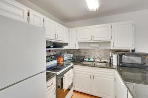 Panama City Beach Bay Point Condo Close to Golf!