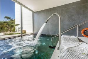 ViVi Homes - Alessio Pool, Sauna, Spa, Gym & Beach