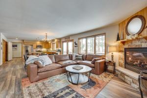 < 12 Mi to Marina: Grand Lake Getaway!