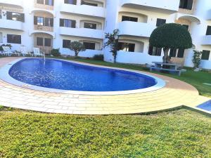 Vilamoura Twins 2 With Pool by Homing