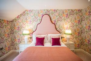 Dewars Restaurant and Rooms