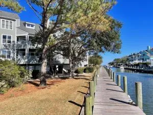 Just Another Day in Paradise - مانتيو