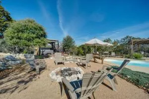New Braunfels Home with Pool 2 Mi to Guadalupe River - Fourth Crossing