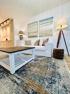 Azure Apartment - Playa Baltis