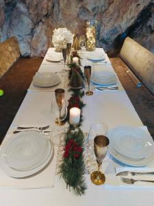 Villa Palmire, large terrace with jacuzzi available