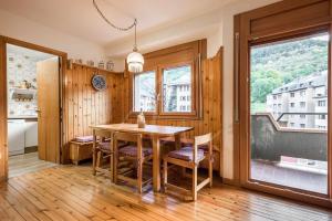 Era Puma by SeaMount Rentals